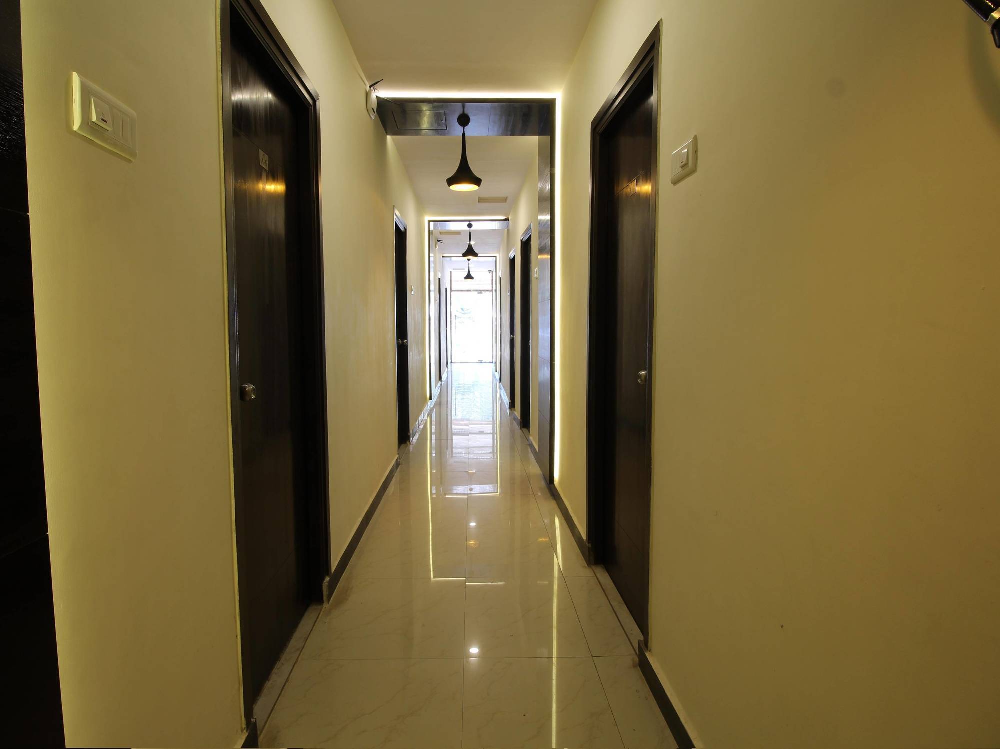 Treebo Trip Ashir Inn Mumbai Ngoại thất bức ảnh
