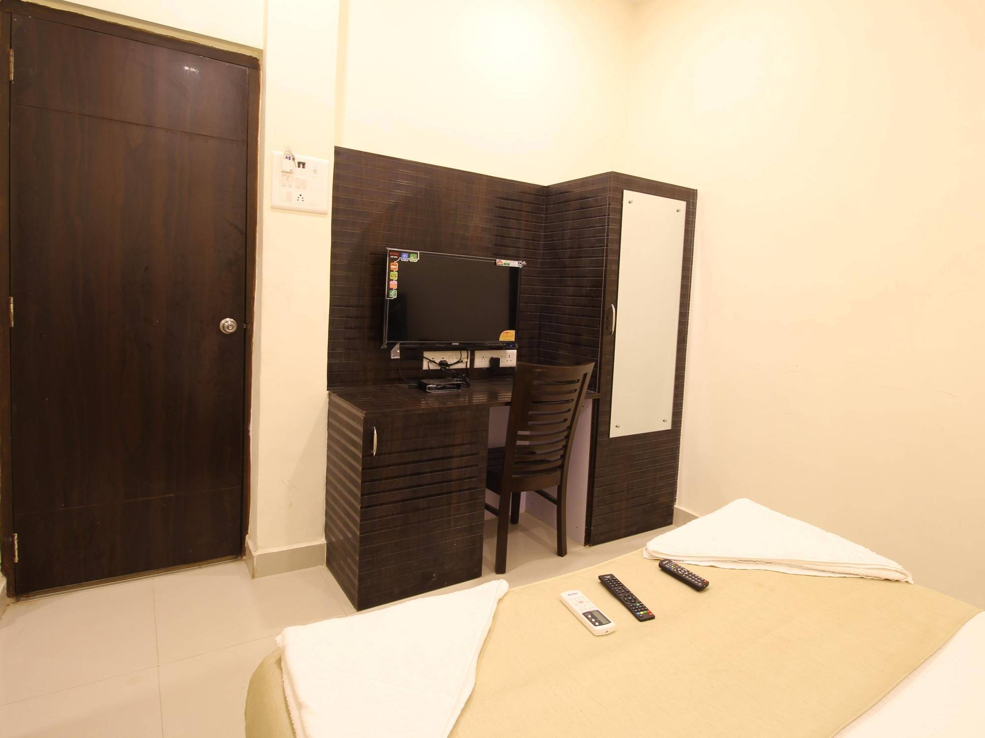 Treebo Trip Ashir Inn Mumbai Ngoại thất bức ảnh