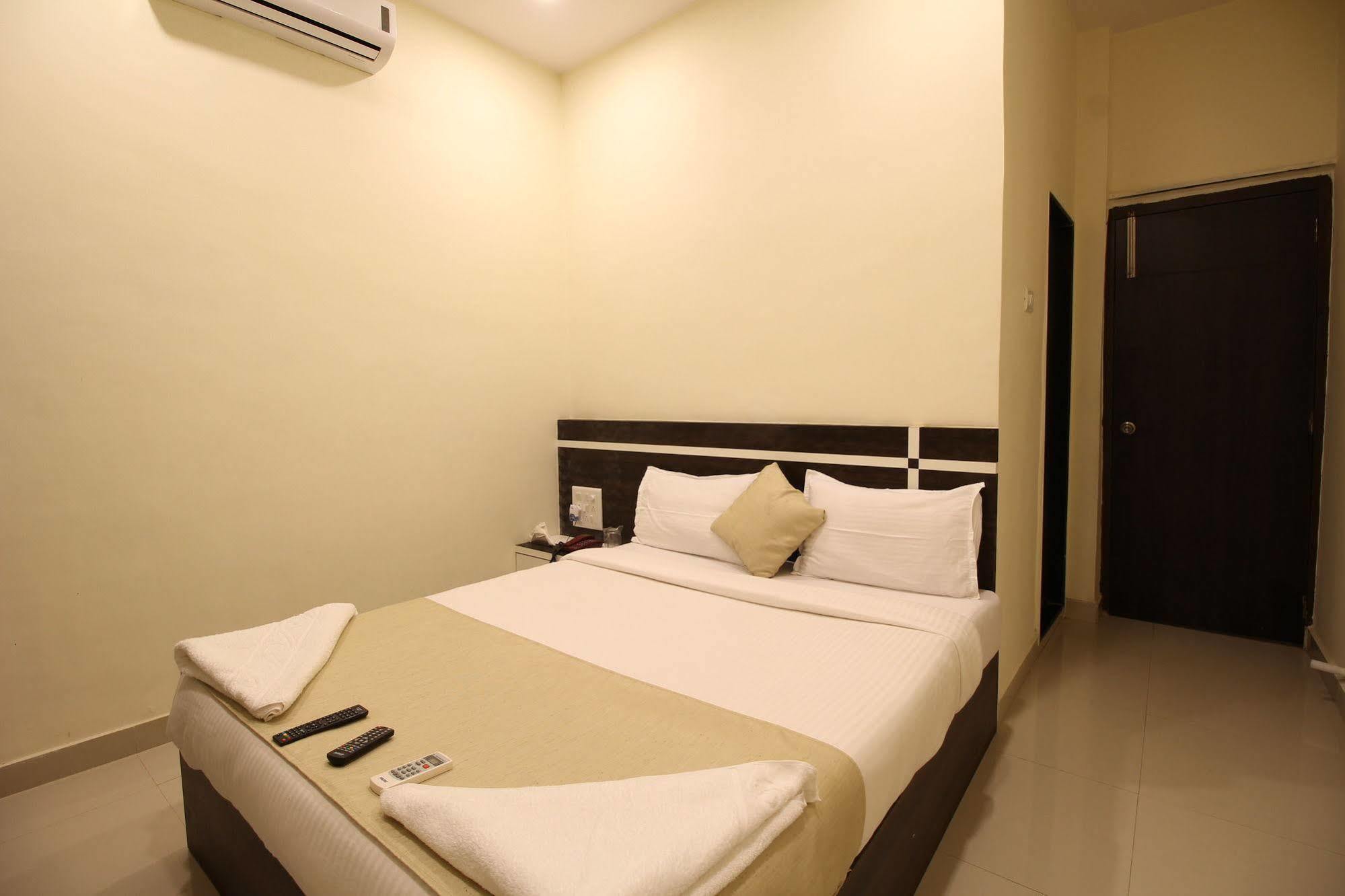 Treebo Trip Ashir Inn Mumbai Ngoại thất bức ảnh