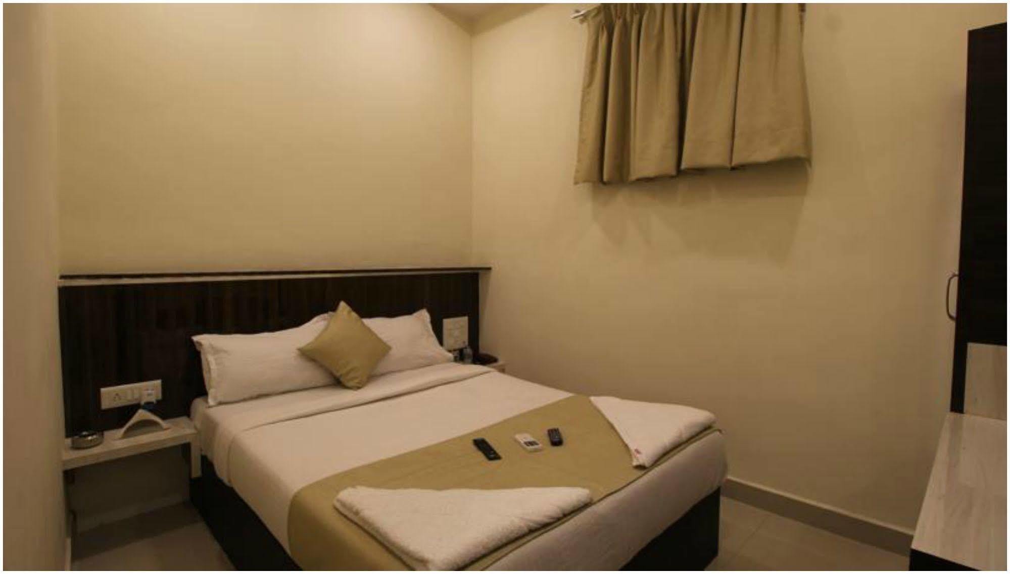 Treebo Trip Ashir Inn Mumbai Ngoại thất bức ảnh
