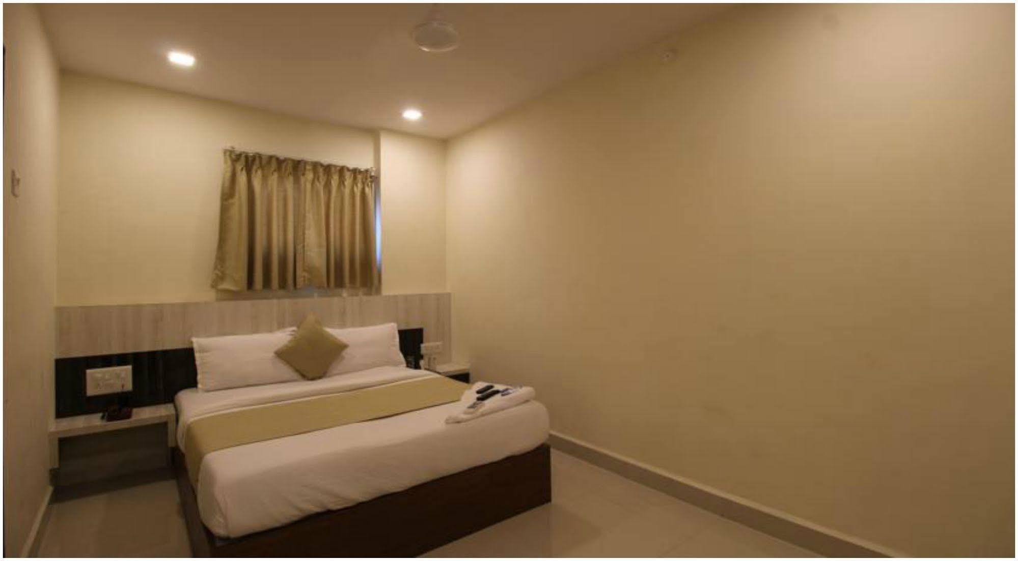 Treebo Trip Ashir Inn Mumbai Ngoại thất bức ảnh