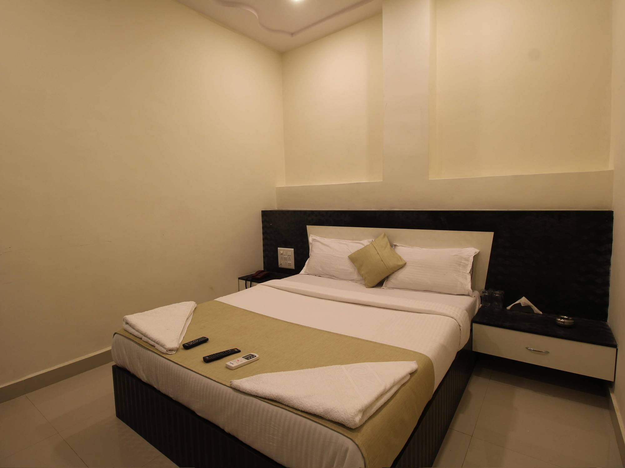 Treebo Trip Ashir Inn Mumbai Ngoại thất bức ảnh